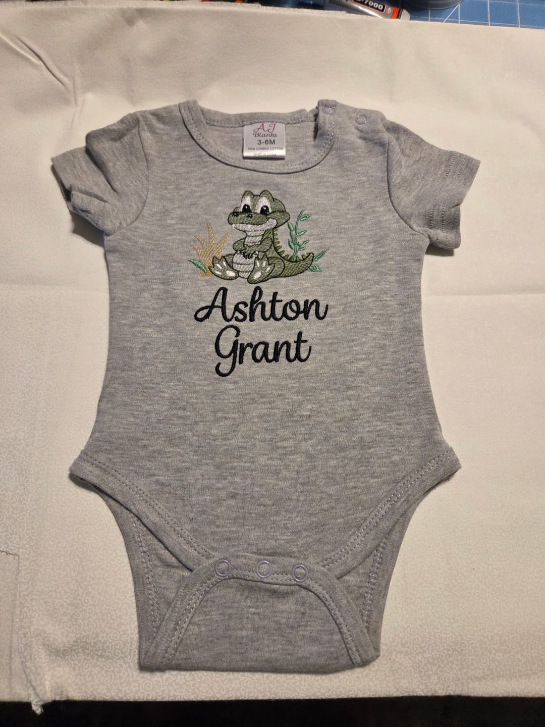 Customer photo review of Unisex Short Sleeve Bodysuits