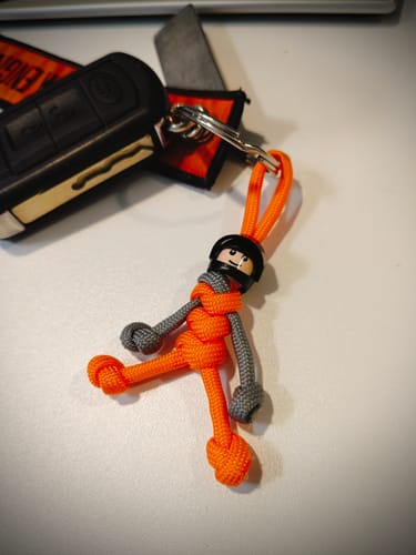 Customer photo review of MCL Team F1 Motorsport Paracord Buddy Keychain