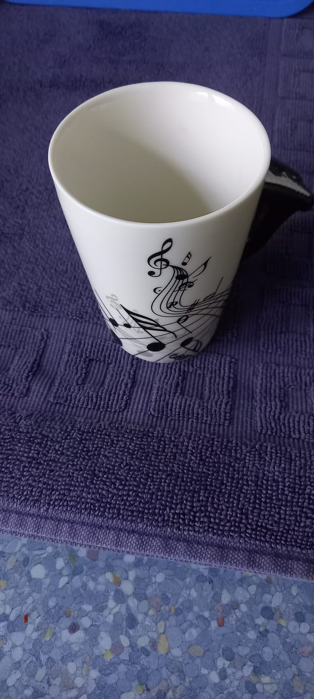 Customer photo review of Originelle Tasse – Klavier