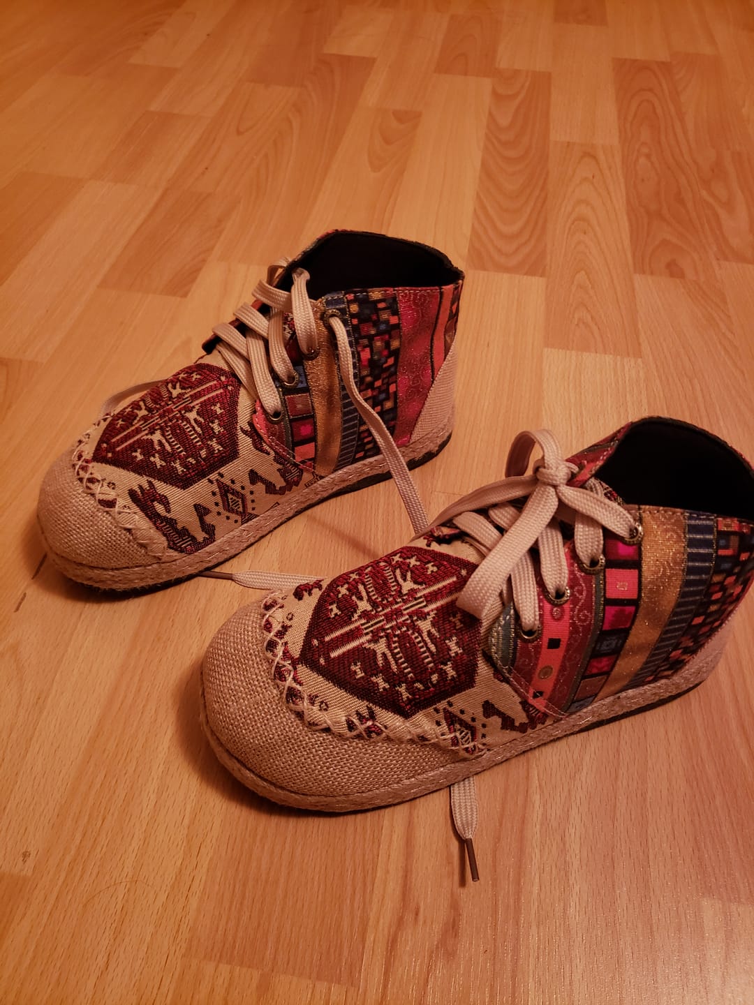 Customer photo review of Breathable Linen Woven Loafers