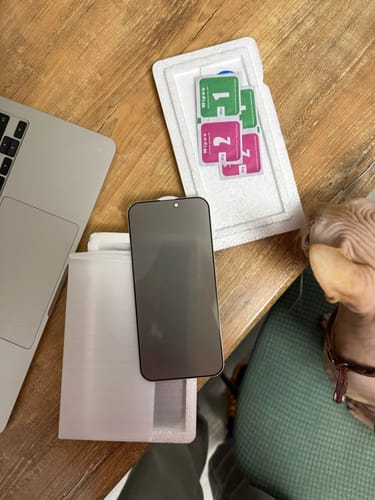 Customer photo review of iPhone Privacy Glass Screen Protector
