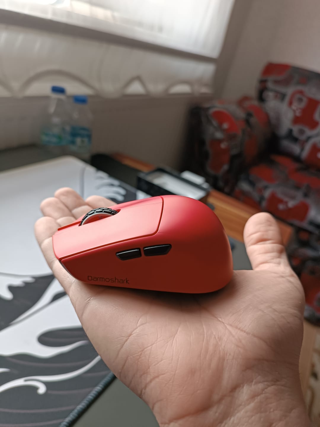 Customer photo review of Darmoshark M5 Pro Wireless Mouse