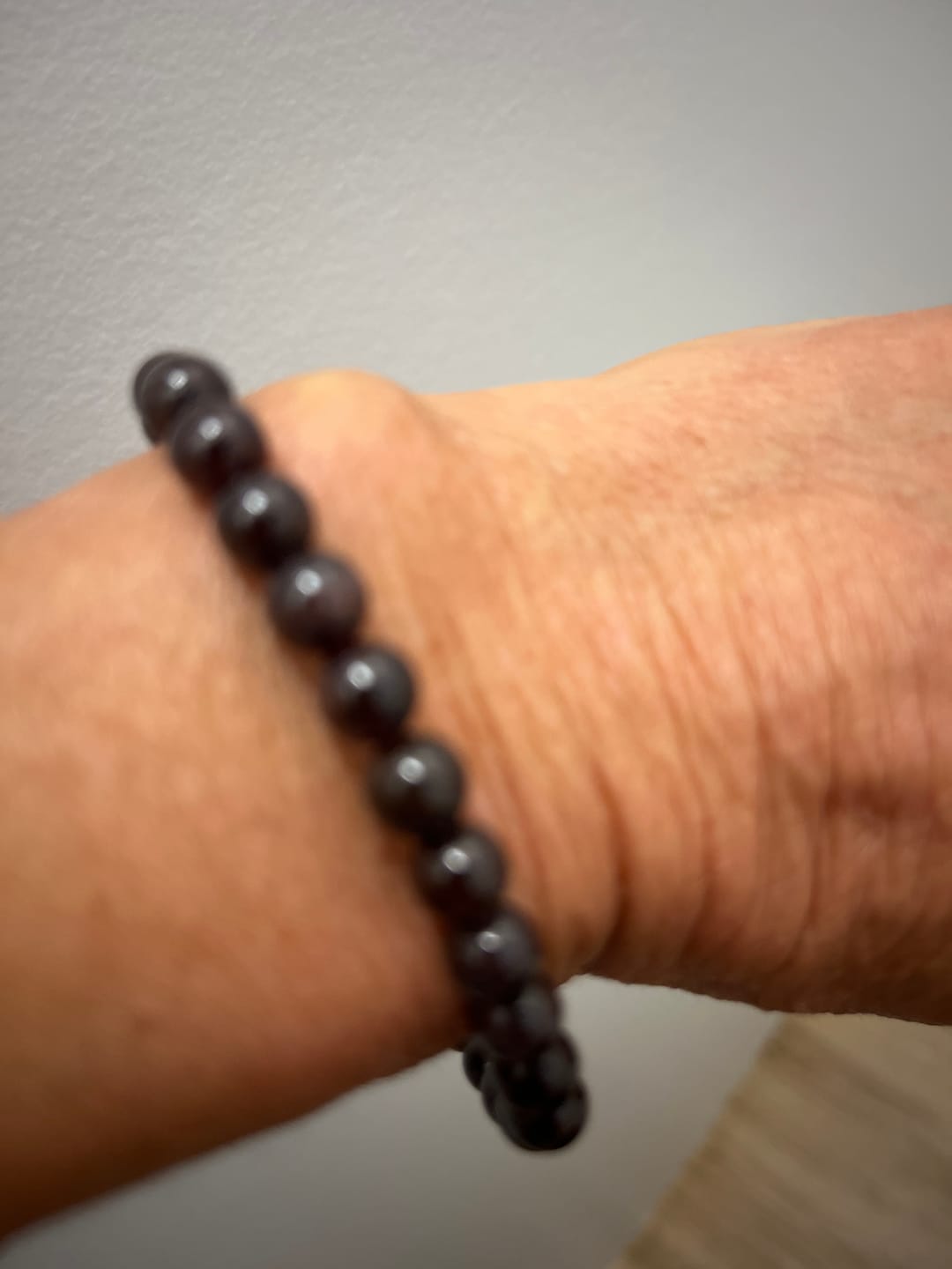 Customer photo review of Granat Edelstein Armband aus echtem Naturstein