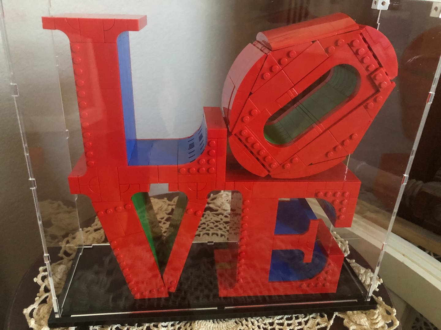 Customer photo review of Display Case for LEGO® 31214 Art LOVE