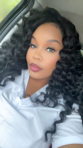 Customer photo review of CurlyMe 3 In 1 Half Wig Kinky Straight Glueless Install Half Wig With Draw-string Beginner Friendly
