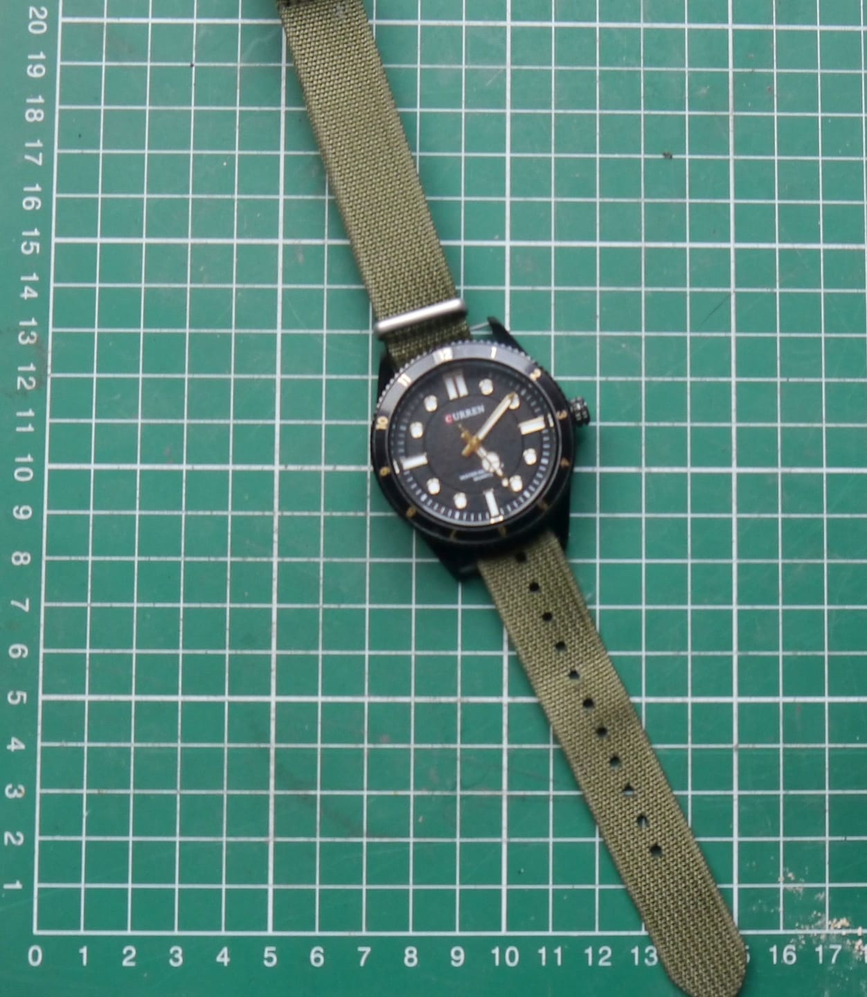 Customer photo review of Correa Nato Dando La Hora Verde