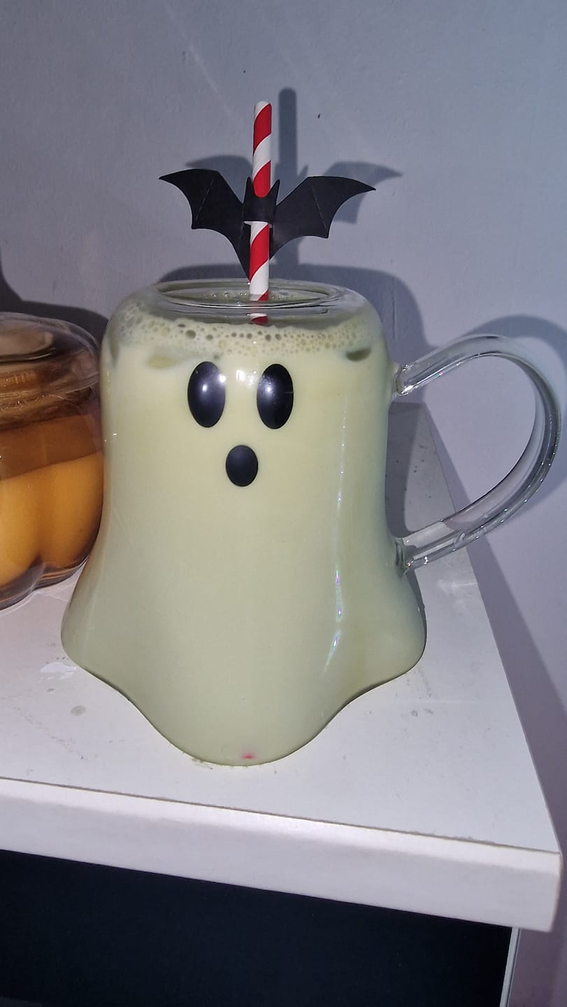 Customer photo review of Geister-Tasse aus Glas