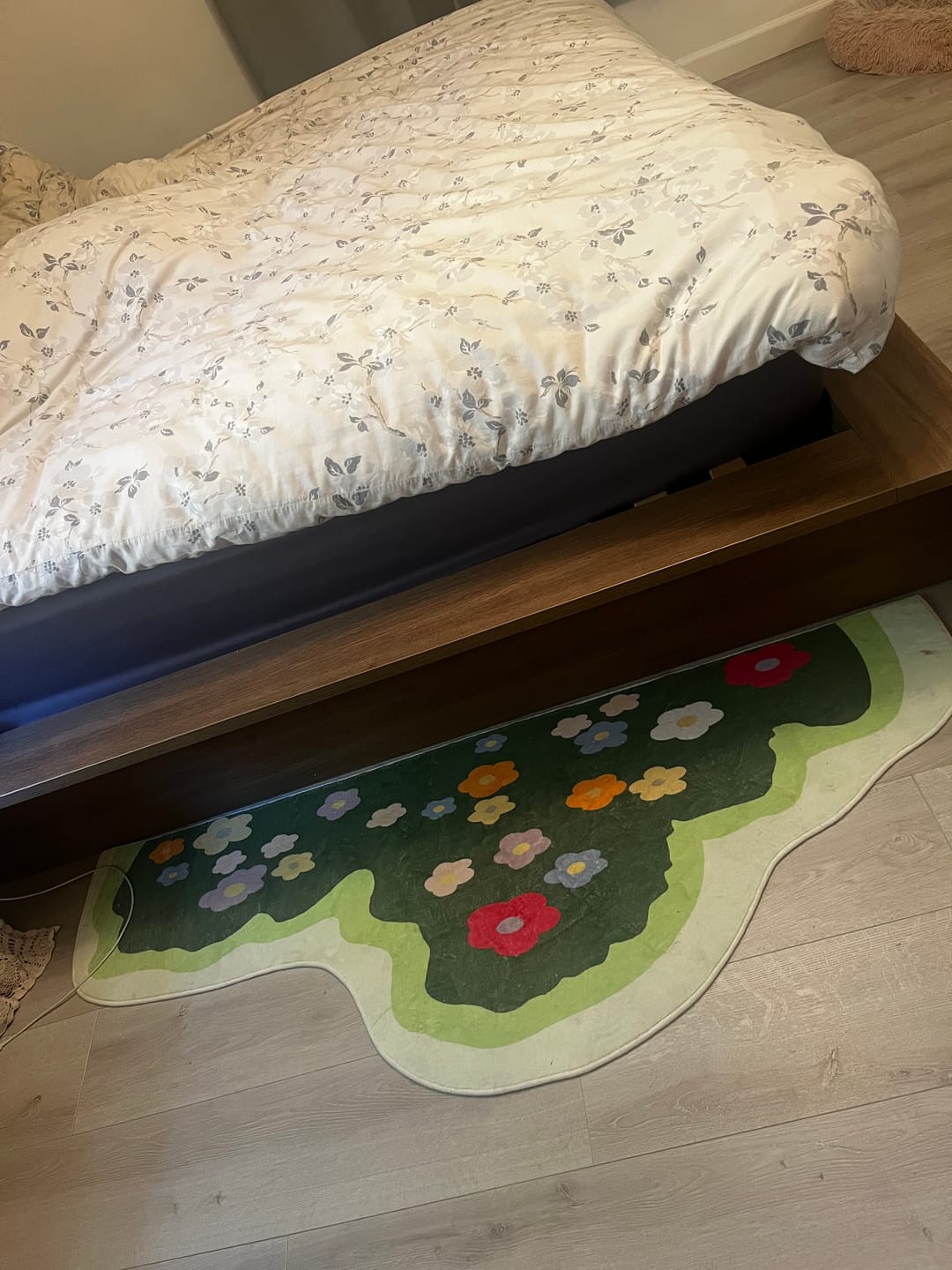 Customer photo review of Floral Irregular Runner