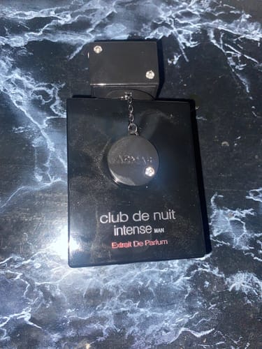 Customer photo review of Armaf Club De Nuit Intense Man Extrait de Parfum for Men, 2.37 fl. oz