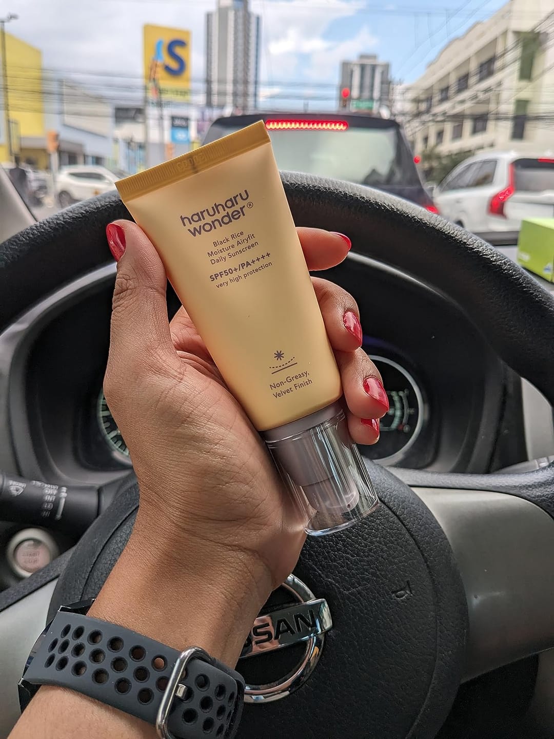 Customer photo review of BLACK RICE moisture airyfit daily sunscreen SPF50+ PA++++