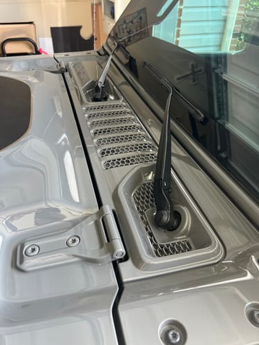 Customer photo review of Cowl Wiper Panel Painted Factory Color JL/JT 2018-2025