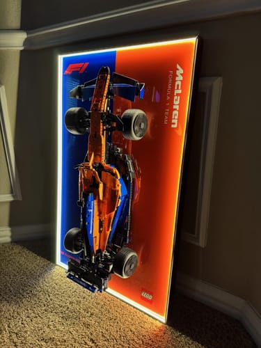Customer photo review of LED Wall Display Frame for LEGO® Technic McLaren F1 Race Car 42141 Showcase