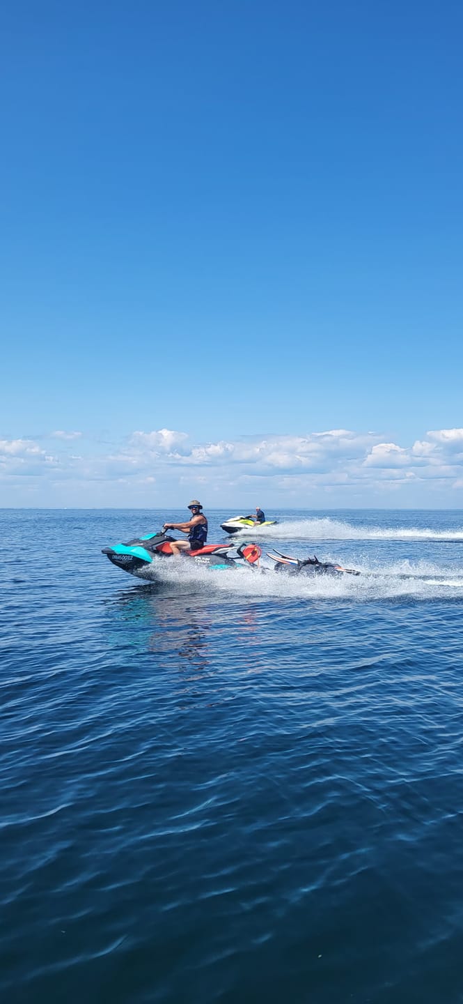 Customer photo review of JET TECH SURF HAT