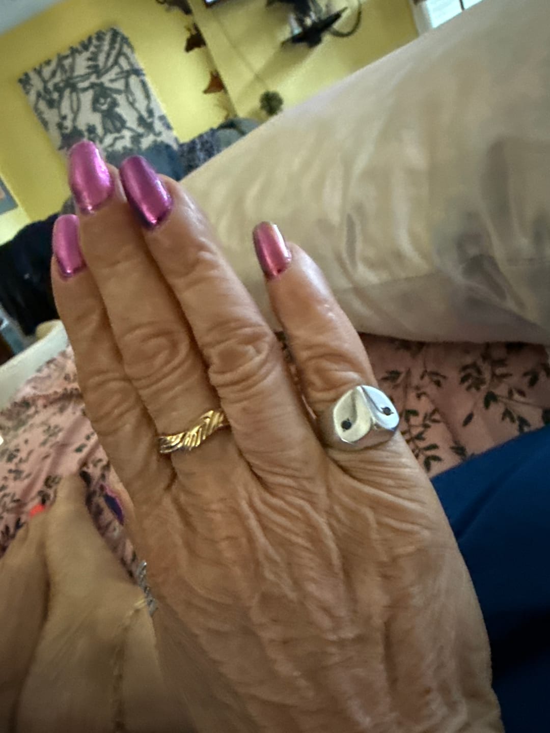 Customer photo review of Owl Ring with Sapphire Eyes