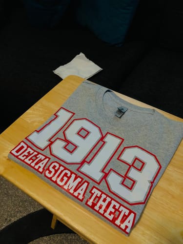 Customer photo review of Gildan Heavy Cotton T-shirt (Small to XLarge)