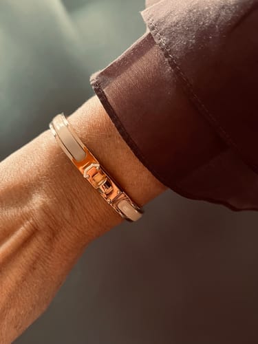 Customer photo review of HM KELLY BEIGE BRACELET