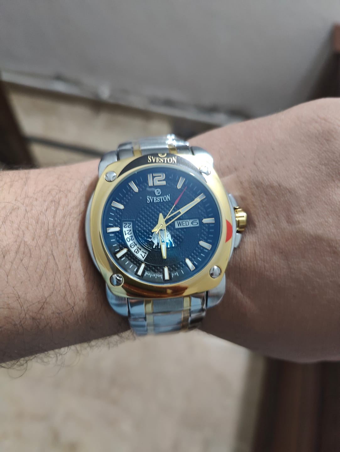 Customer photo review of Bullston