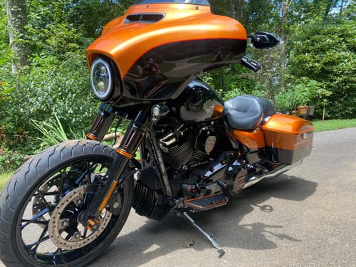 Customer photo review of HR3 Amber Whiskey / Vivid Black  Side Covers 2016 ELECTRA GLIDE ULTRA LIMITED LOW(FLHTKL)
