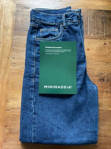 Mayara G. review of Calça Jeans Reta Araçá Azul Escuro image 1 out of 1