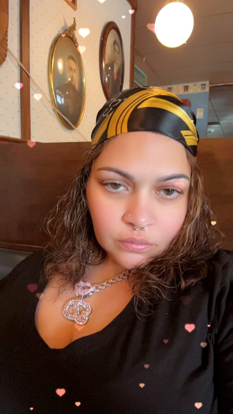 Customer photo review of LUXIIVA® PINK LIPS INITIAL PENDANT(Ready to Ship)