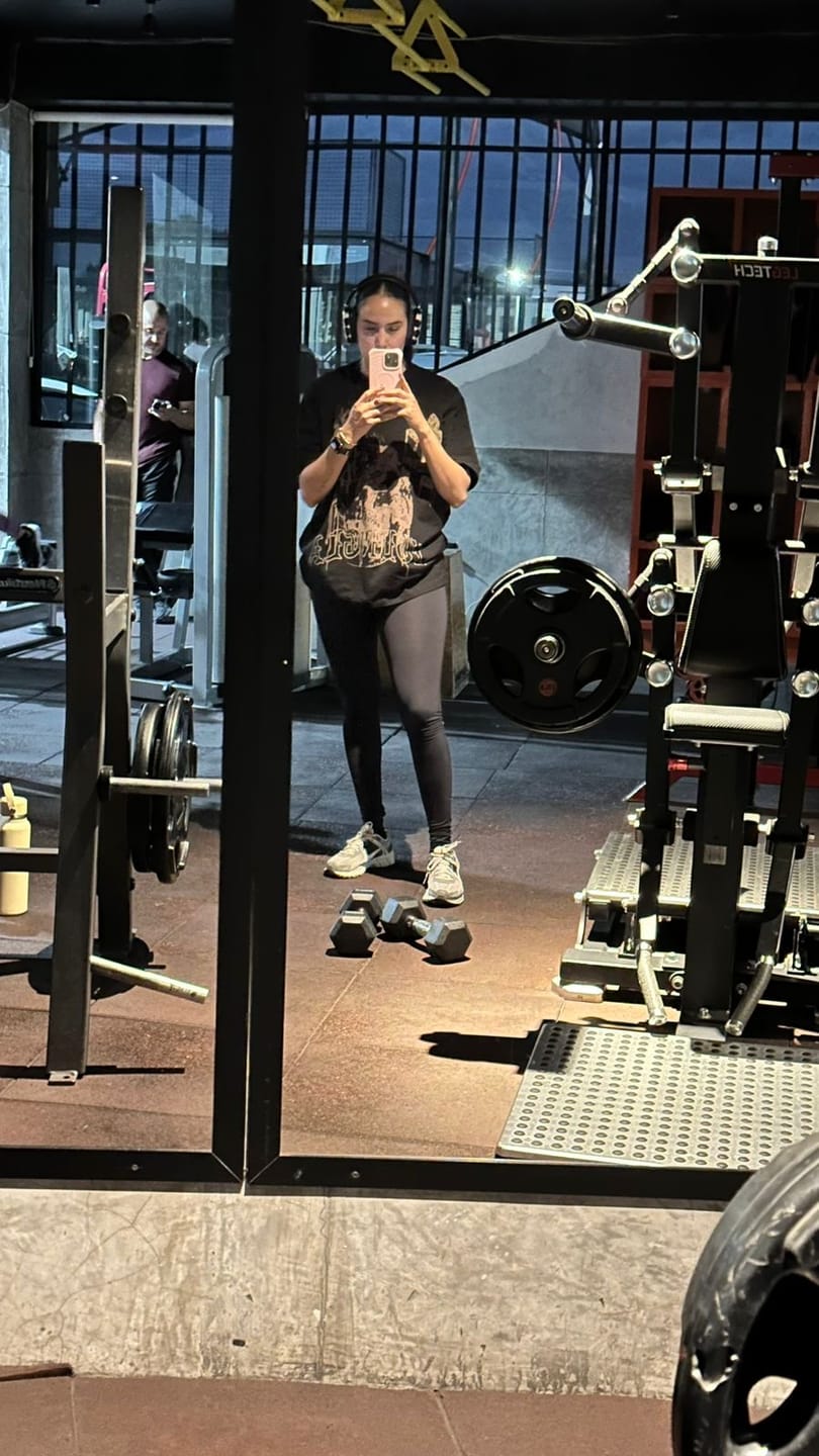 Customer photo review of W427 Phantom Oversized Tees