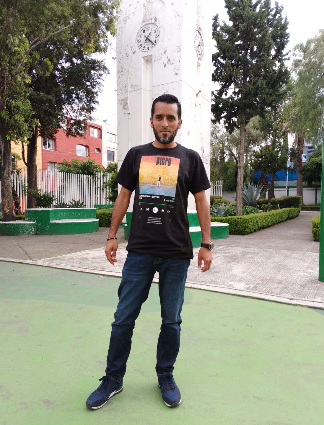 Customer photo review of Playera Canción Personalizada
