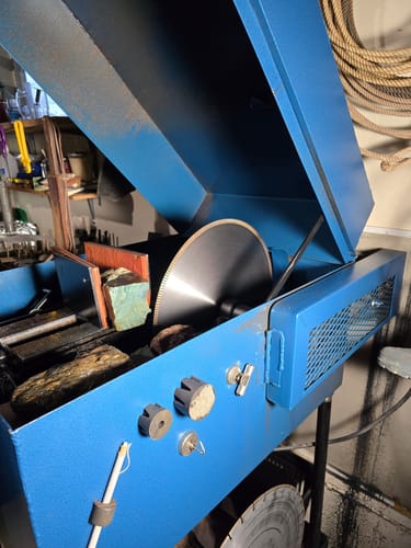 Customer photo review of Gemking Lapidary Saw Blades with Ultra-Thin Notched Rim for Wet Cutting of Hard Materials such as Agate, Petrified Wood or Jade