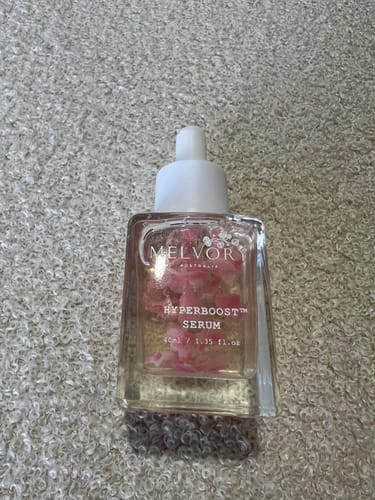 Customer photo review of Niacinamide 8% + Vitamin B5 HYPERBOOST™ Serum