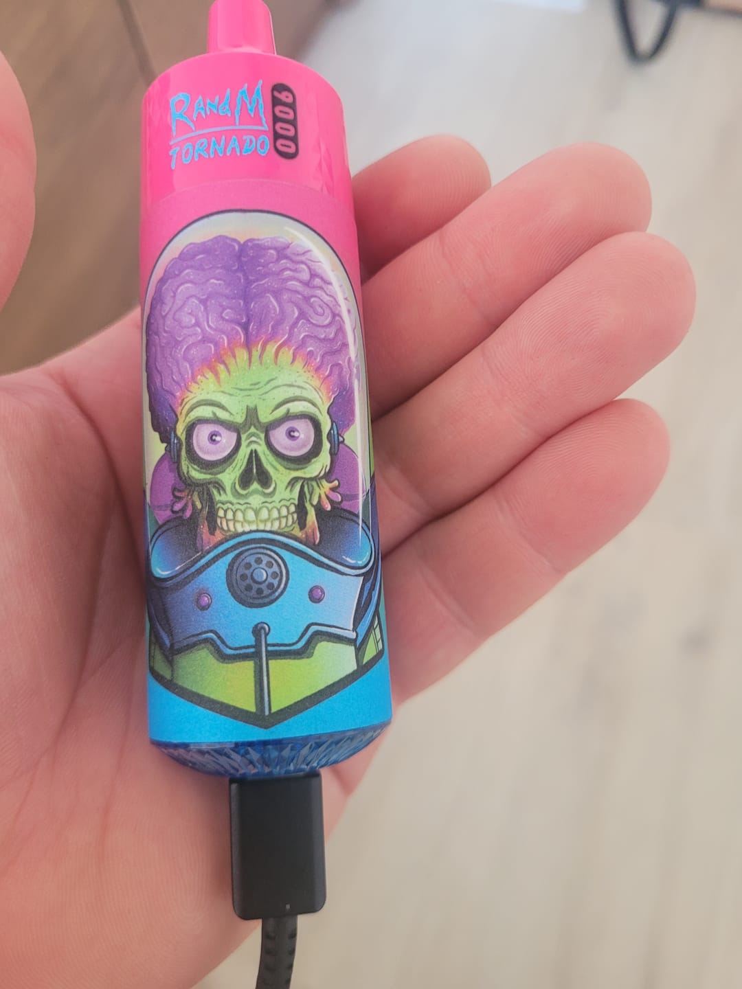 Customer photo review of RandM 9000 Puffs Zero Nicotine Disposable Vape