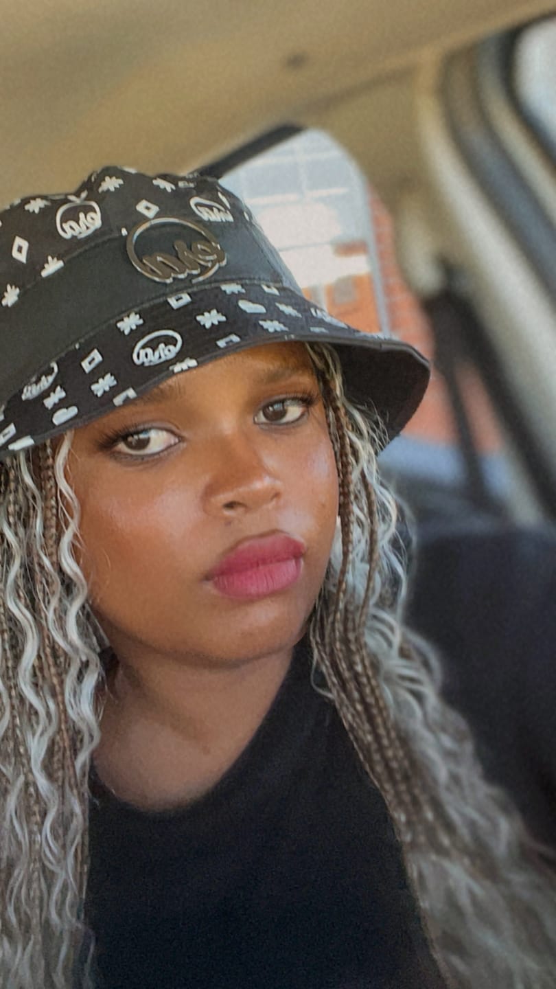 Customer photo review of Billy Bucket Hat