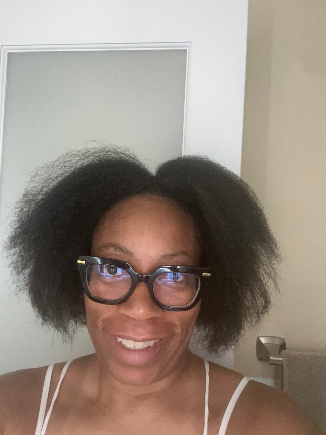 Customer photo review of Moisture Miracle – Leave-in Conditioner