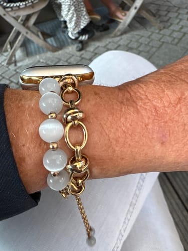 Customer photo review of Apple Watch Metallarmband "Perl"