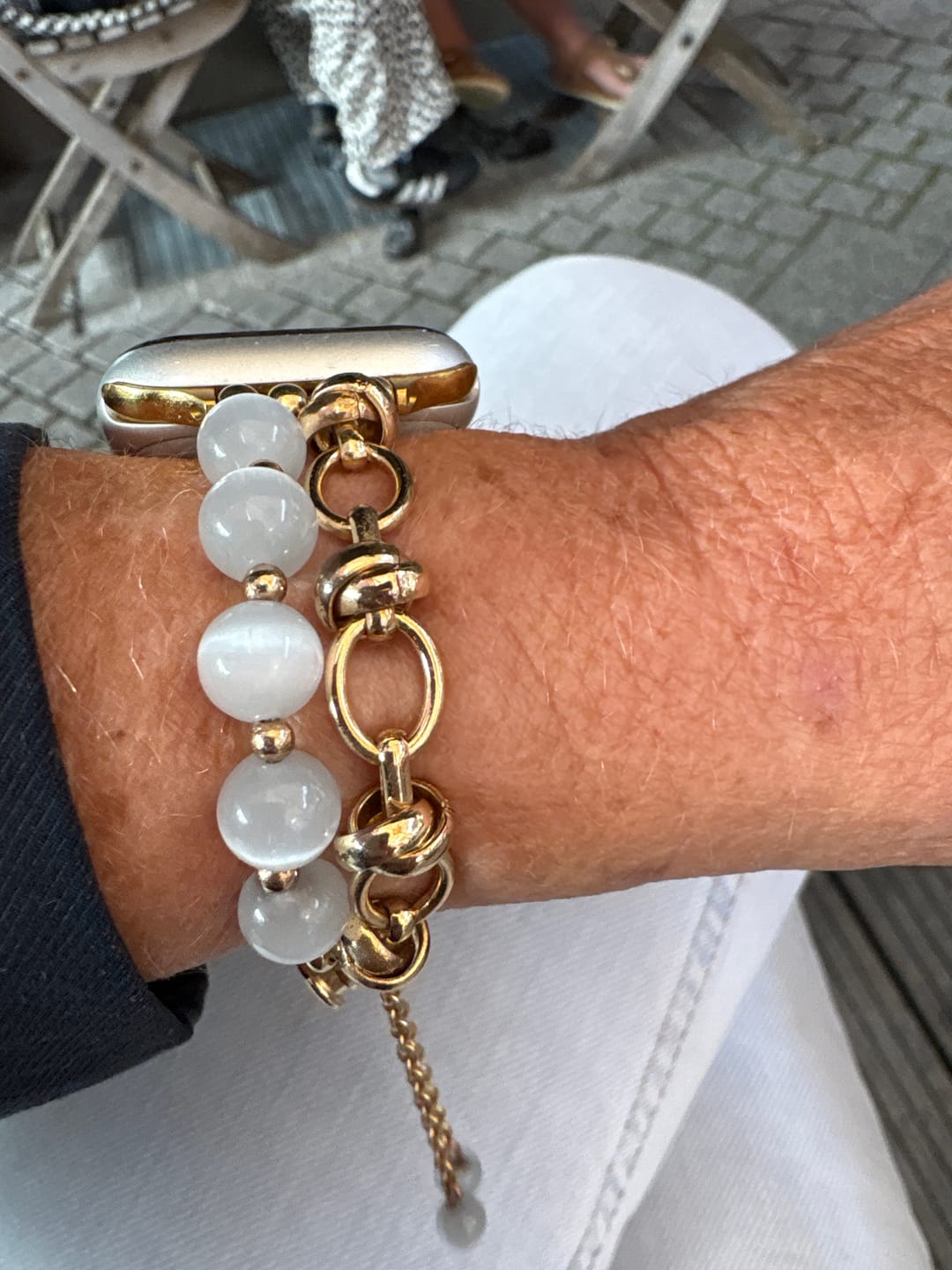 Customer photo review of Apple Watch Metallarmband "Perl"
