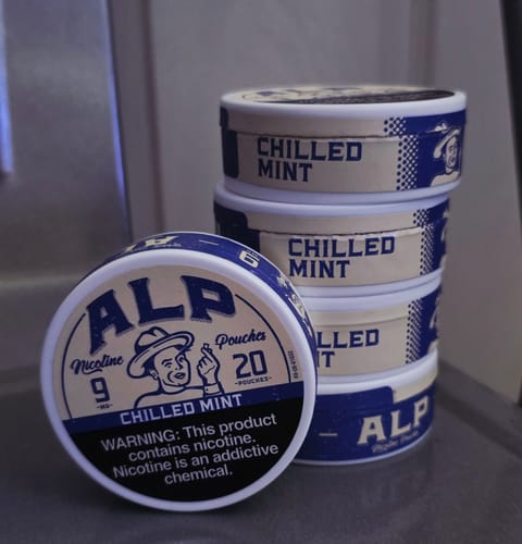 Customer photo review of Chilled Mint Nicotine Pouches