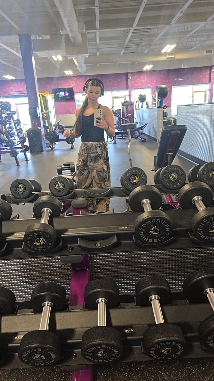 Customer photo review of W283 Off-Duty pants