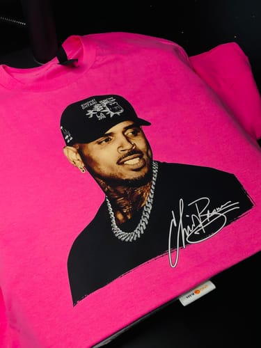 Customer photo review of Gildan Heavy Cotton T-shirt (Small to XLarge)