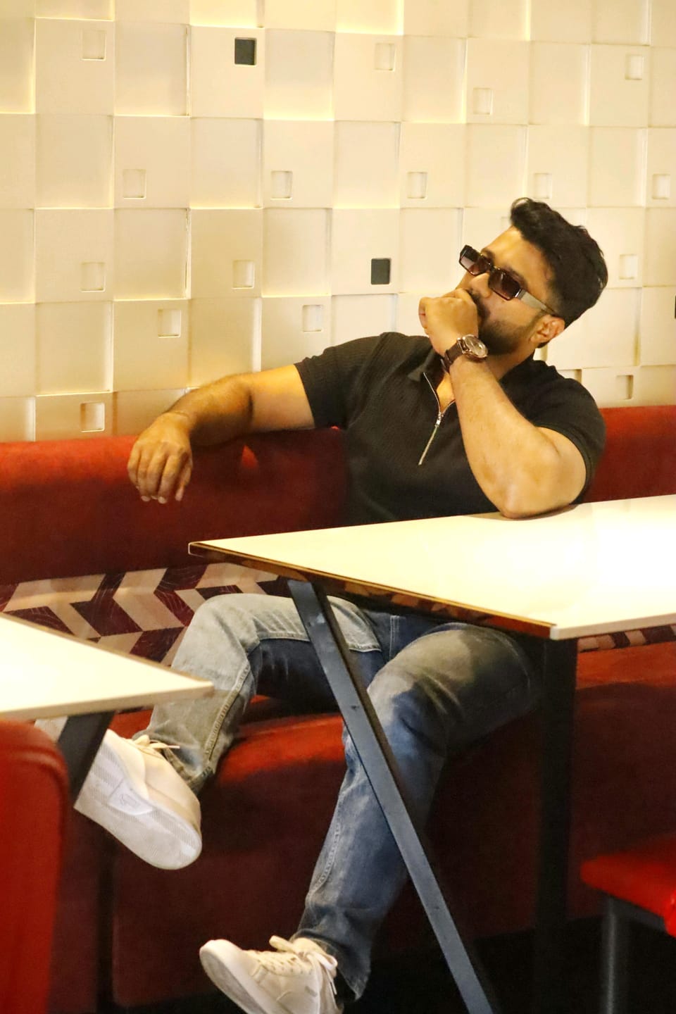 Customer photo review of Black Structured Half Sleeves Zipper T Shirt