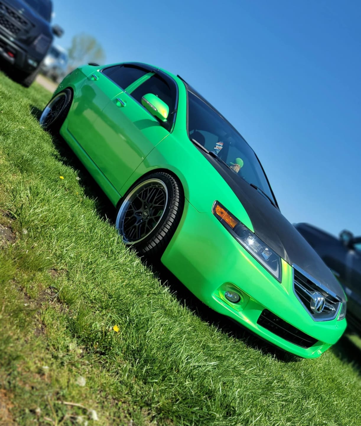Customer photo review of Candy Metallic Neon Green vinyl wrap