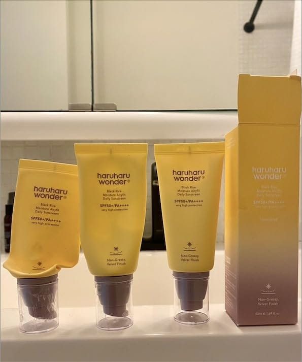 Customer photo review of BLACK RICE moisture airyfit daily sunscreen SPF50+ PA++++