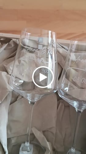 Kundenbewertung mit Video zu Leonardo Gläser mit Gravur im "Wedding Love" Design als Set