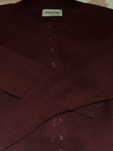 Customer photo review of SWEATER BLAIR BURDEO