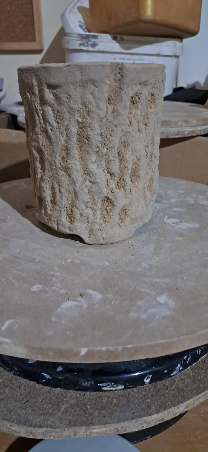 Customer photo review of Atelier W 2505 - White Stoneware Clay with grog 10Kg Bag