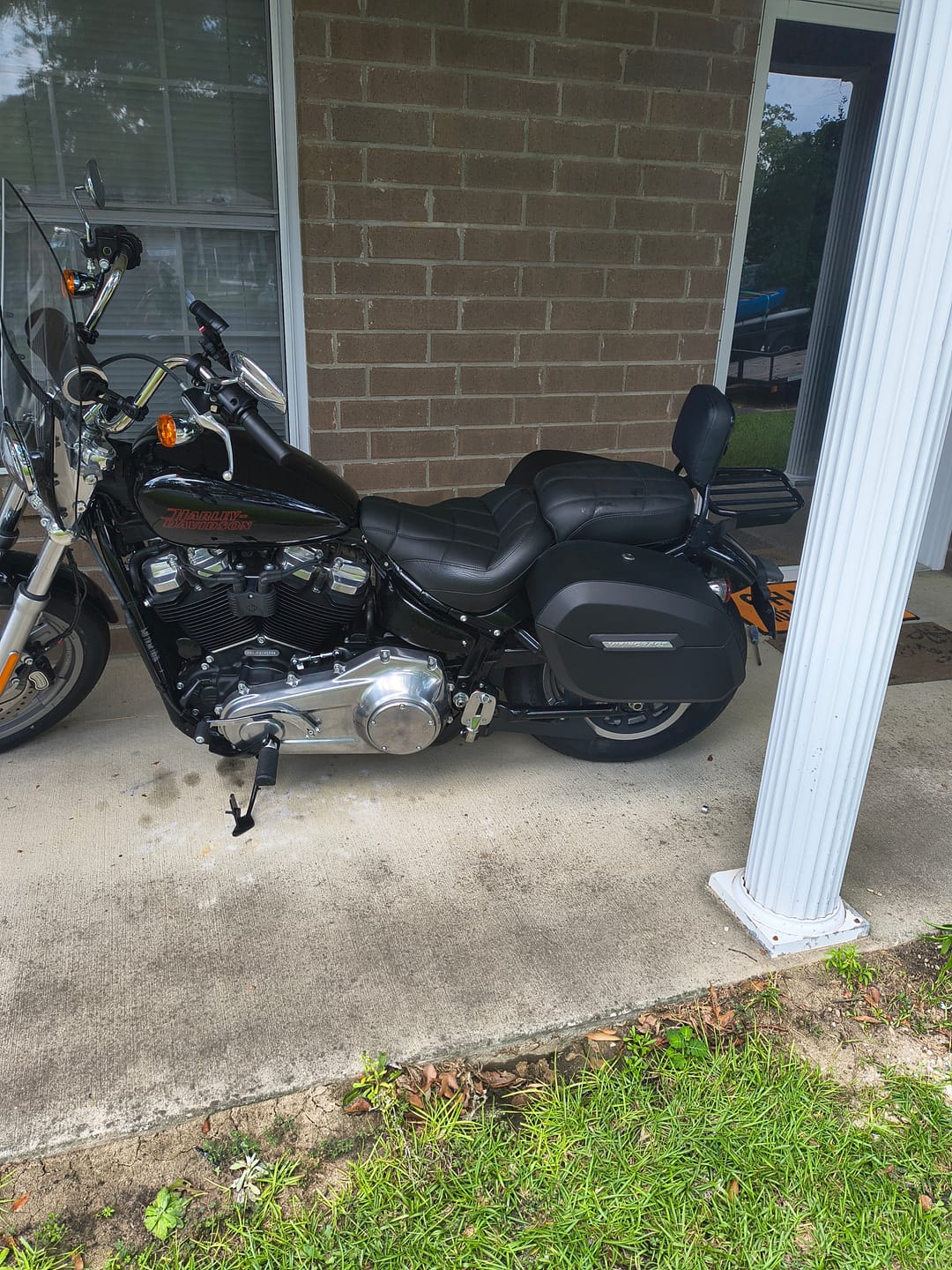 Customer photo review of 32L - Darkin Large Quick Mount Leather Wrapped Hard Saddlebags for Harley Softail Standard FXST