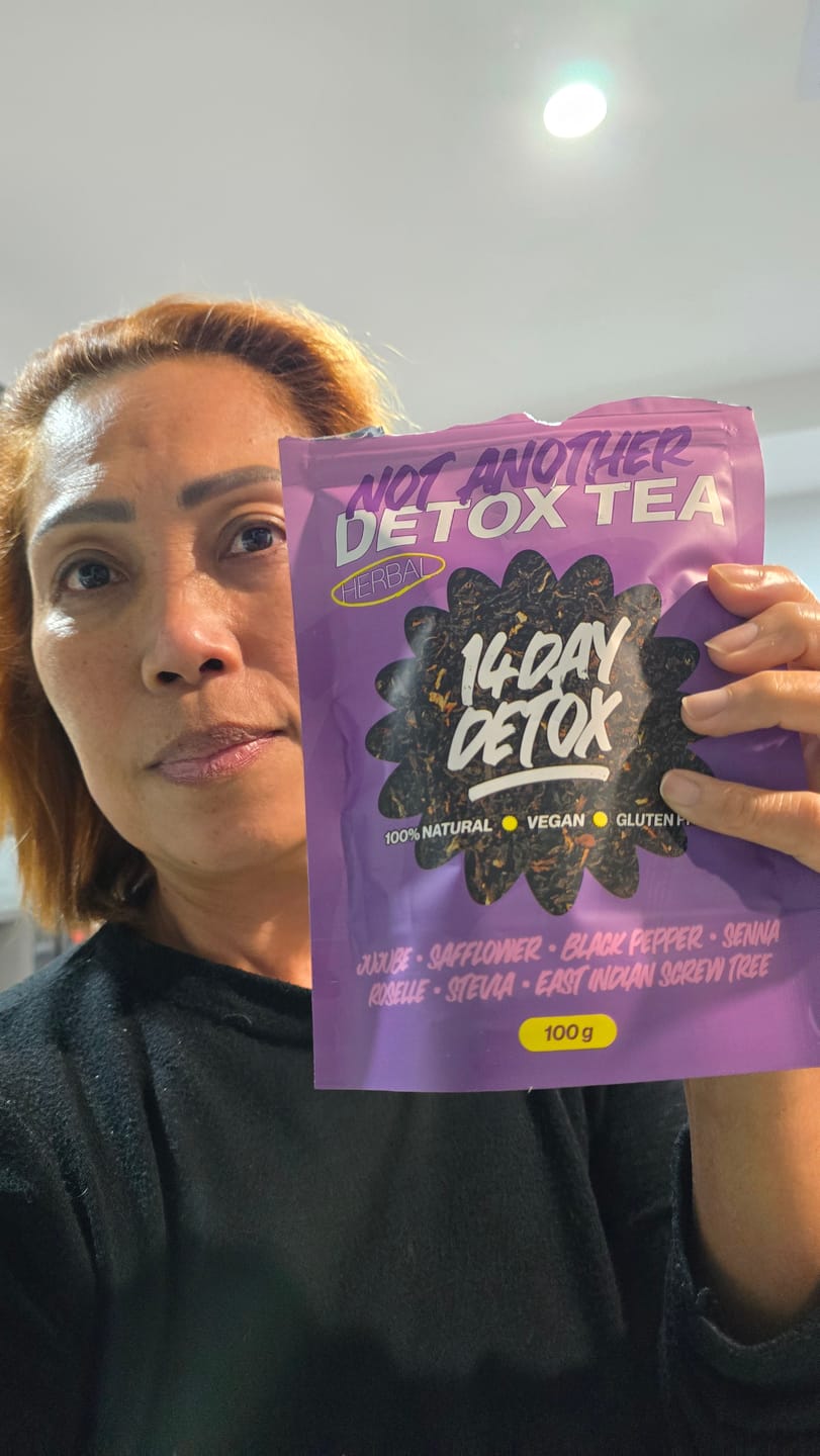 Customer photo review of 14 Day Detox Tea