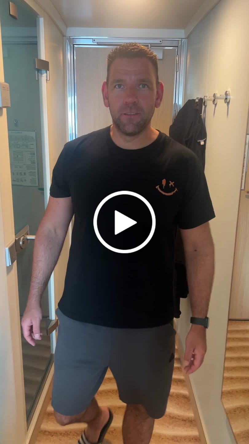 Customer video review of Smiley Sea T-Shirt