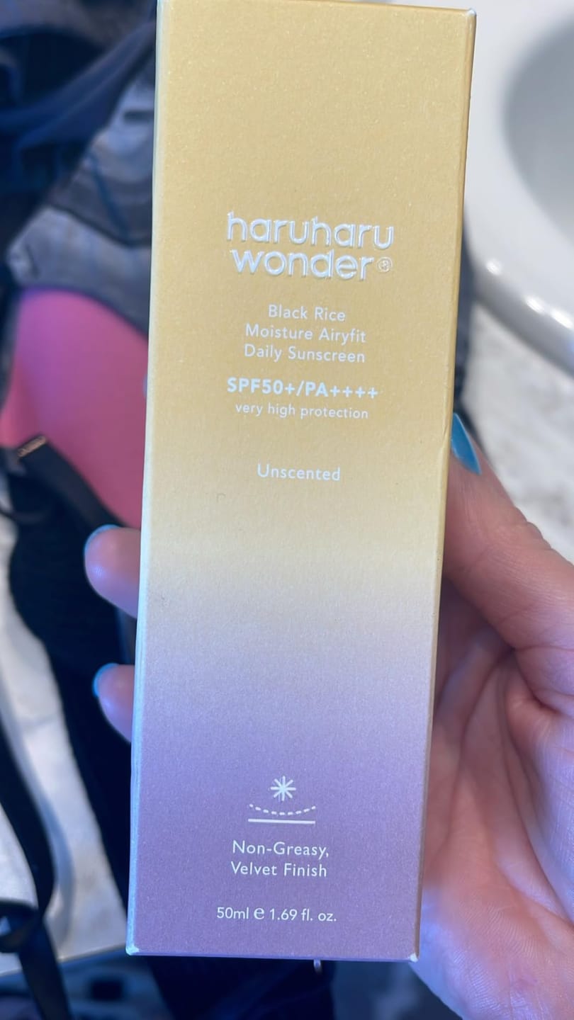 Customer photo review of BLACK RICE moisture airyfit daily sunscreen SPF50+ PA++++