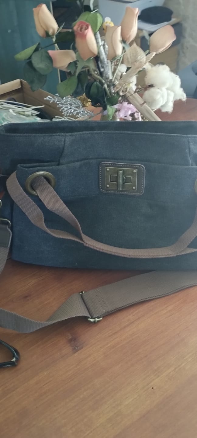 Customer photo review of PONT-DES-ARTS (MEDIUM)