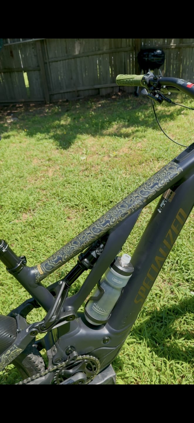 Customer photo review of Snake Charmer Frame Keeper