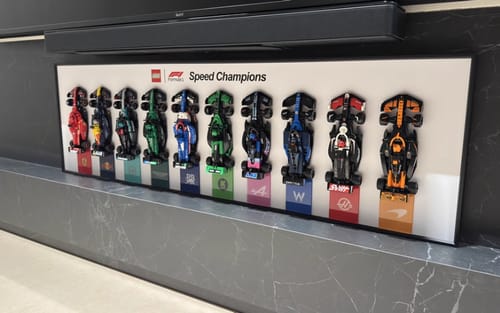 Customer photo review of LEGO™ F1 Speed Champions 10-Race Car Display Frame – Team Edition