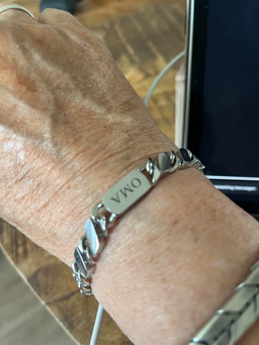 undefined review of Familieschakel Armband Voor Oma image 1 out of 1